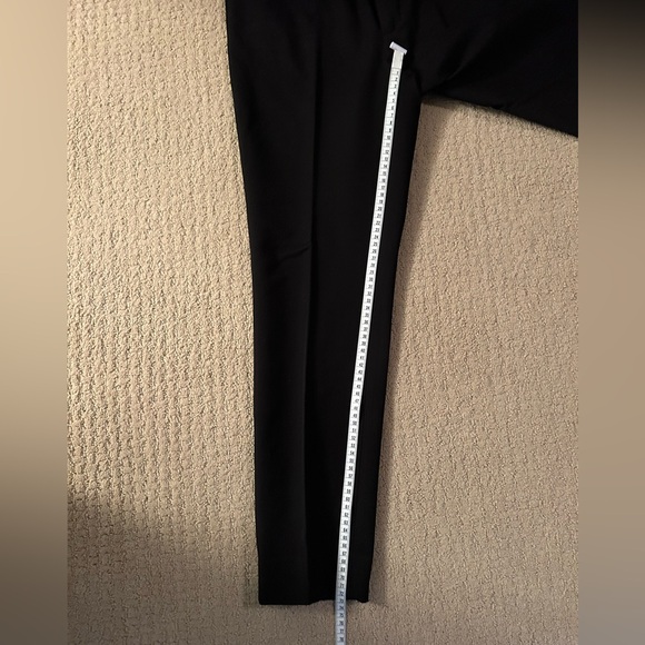 Banana Republic black dress pants. Size 10 - Picture 5 of 5